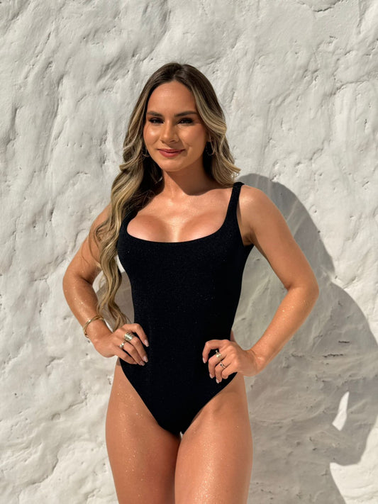Classic Scoop One-Piece Swimsuit Black – Eva